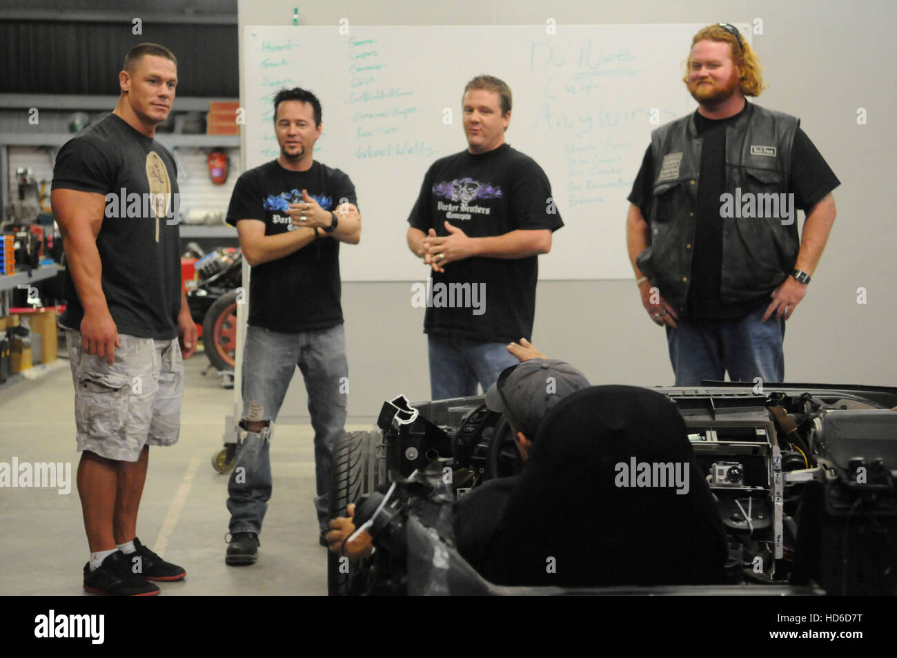 Máquinas de ensueño, (desde la izquierda): John Cena, Marc Parker, Shannon Parker, Decano Cummings, 'John Cena's Incenarator', (temporada 1, EP. Foto de stock
