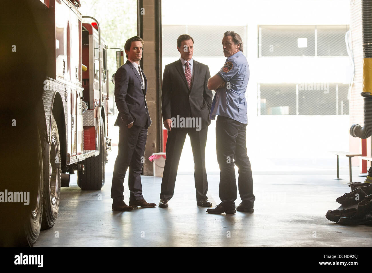 WHITE COLLAR, l-r: Matt Bomer, Tim DeKay, James McCaffrey en "a qué precio"  (temporada 5, episodio 1, difundido el 17 de octubre de 2013). ph  Fotografía de stock - Alamy