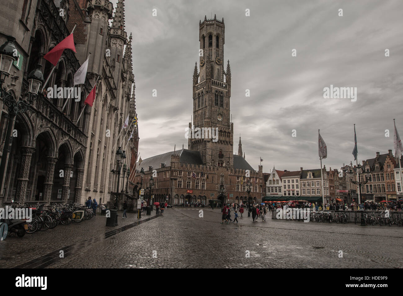 La plaza principal de Brujas en Bélgica Foto de stock