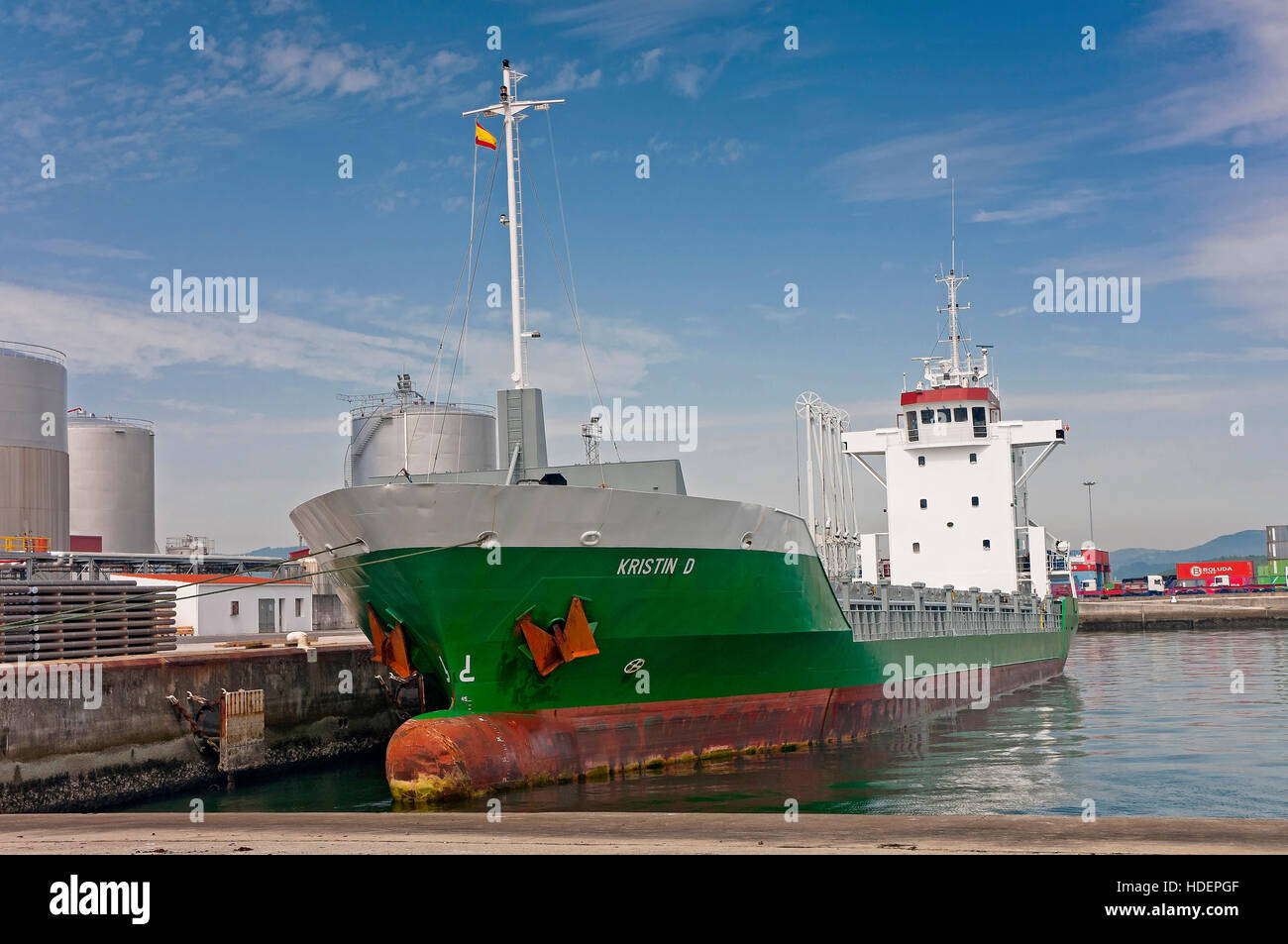 Un barco en el puerto, Villagarcia de Arosa, provincia de Pontevedra, en la región de Galicia, España, Europa Foto de stock