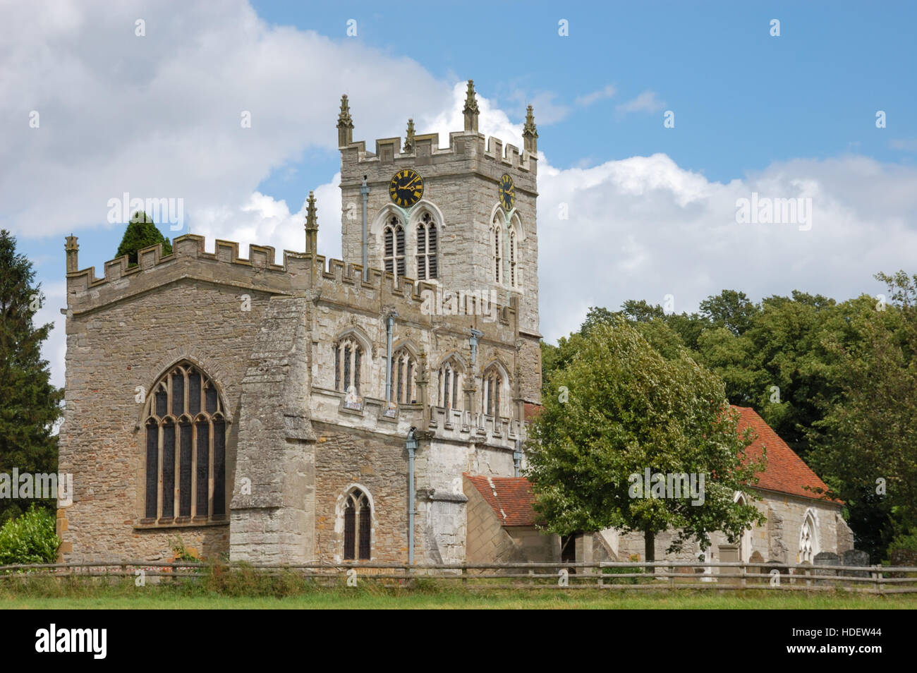 La Iglesia de San Pedro en Wootton Wawen la iglesia más antigua de