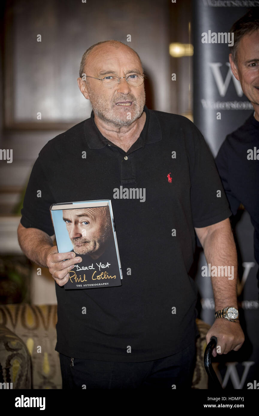 Phil Collins lanza su autobiografía "no ha muerto" en la iglesia de St James incluye: Phil Collins donde: Londres, Reino Unido cuando: 18 de octubre de 2016 Foto de stock