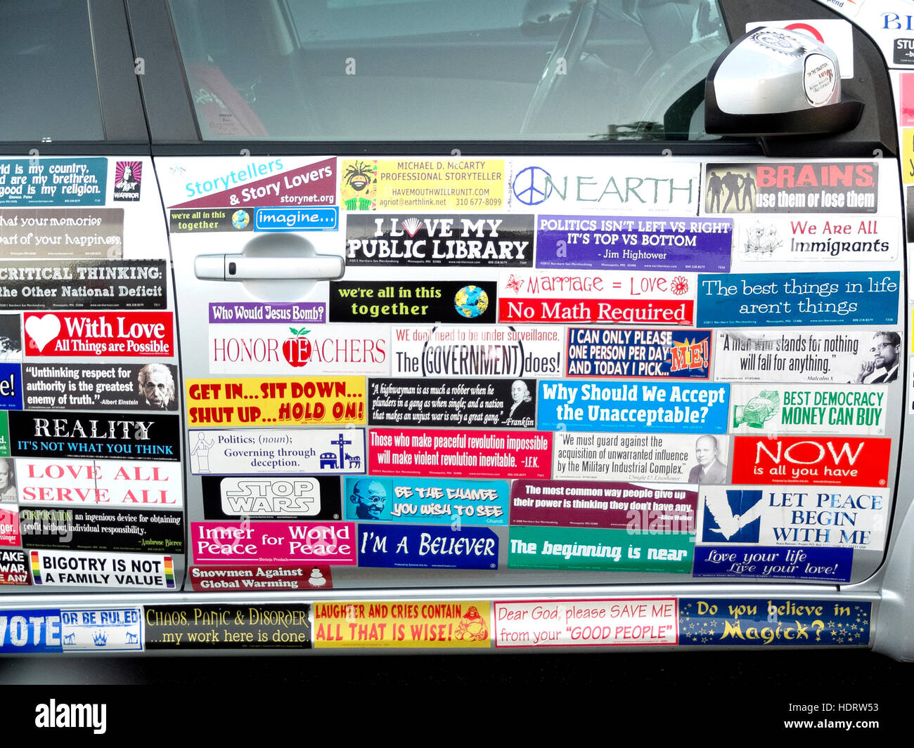 Automobiles autos bumper sticker bumper stickers car fotografías e imágenes  de alta resolución - Alamy