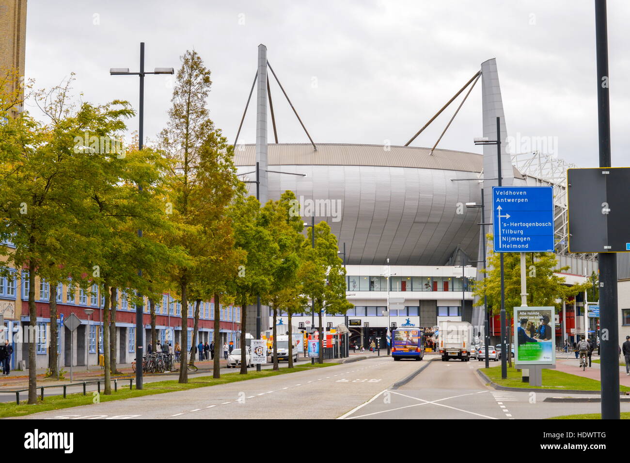 Eindhoven, Holanda - 15.09.2015: Ver en el Philips Stadium, hogar del famoso equipo de fútbol PSV Eindhoven Foto de stock