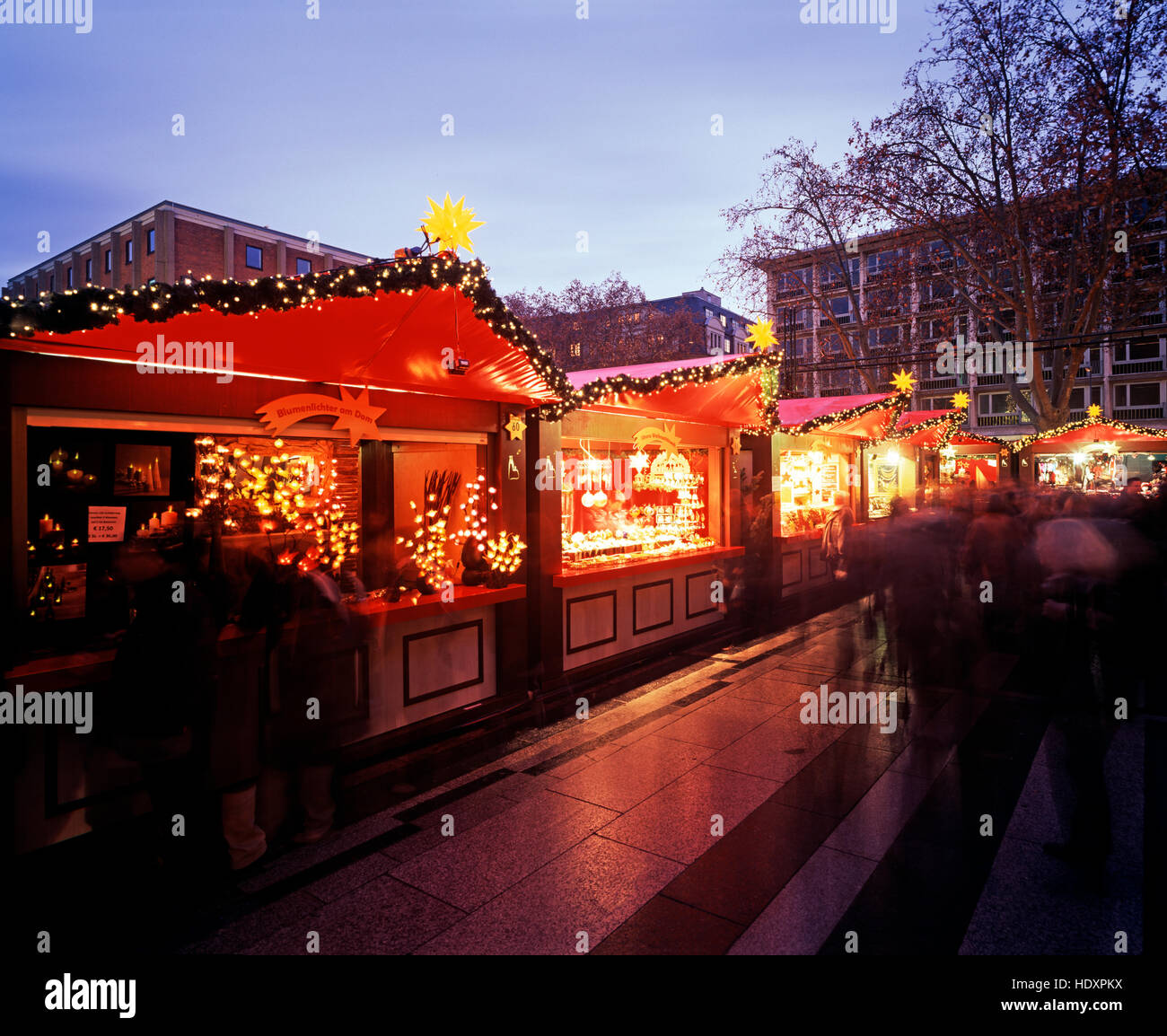 Mercado de Navidad en la Catedral de Colonia, Colonia, Alemania Fotografía de stock Alamy Mercado de Navidad en la Catedral de Colonia, Colonia, Alemania Fotografía de stock Alamy