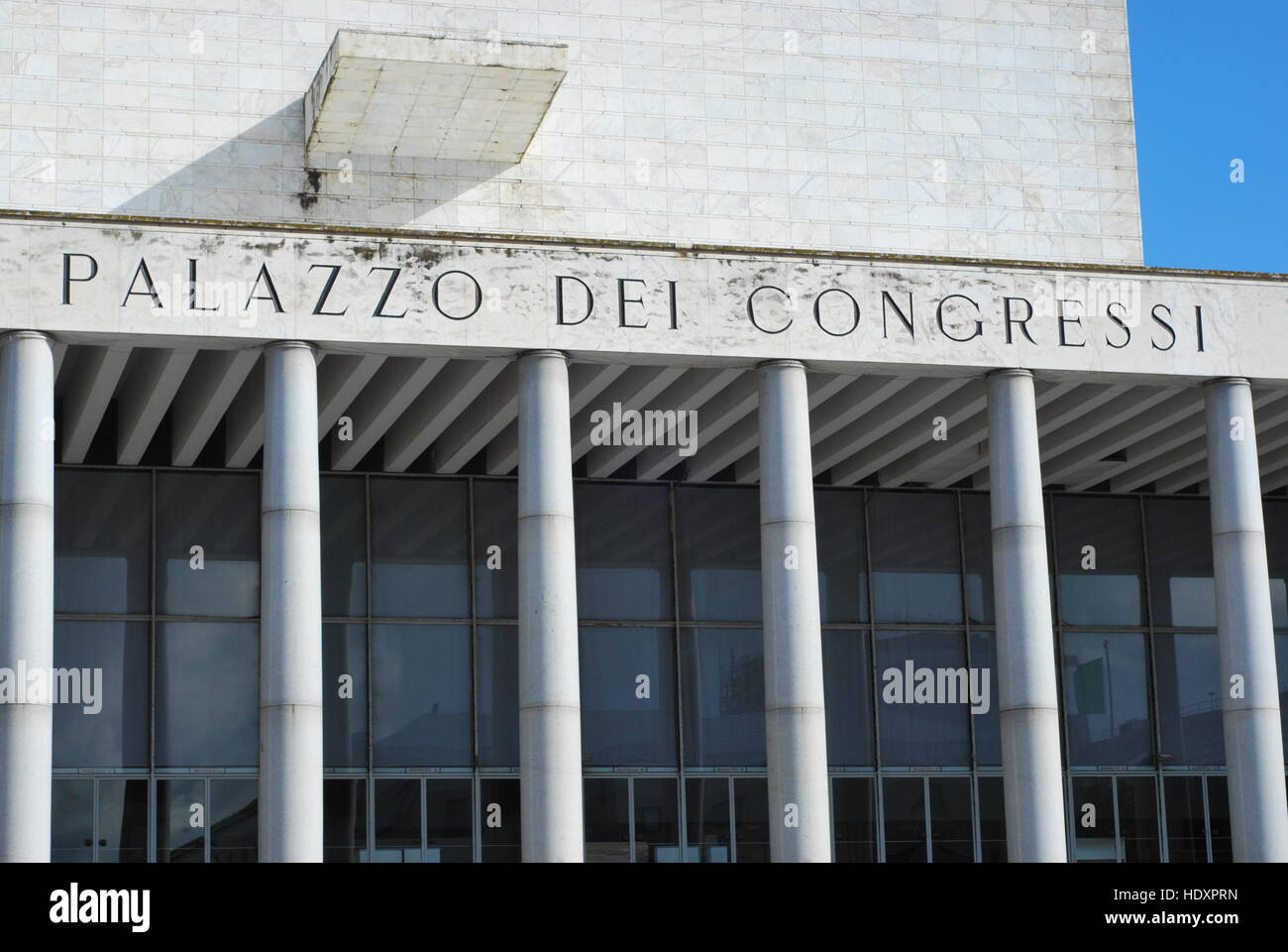 El Palazzo dei Congressi, EUR, Roma, Italia Foto de stock