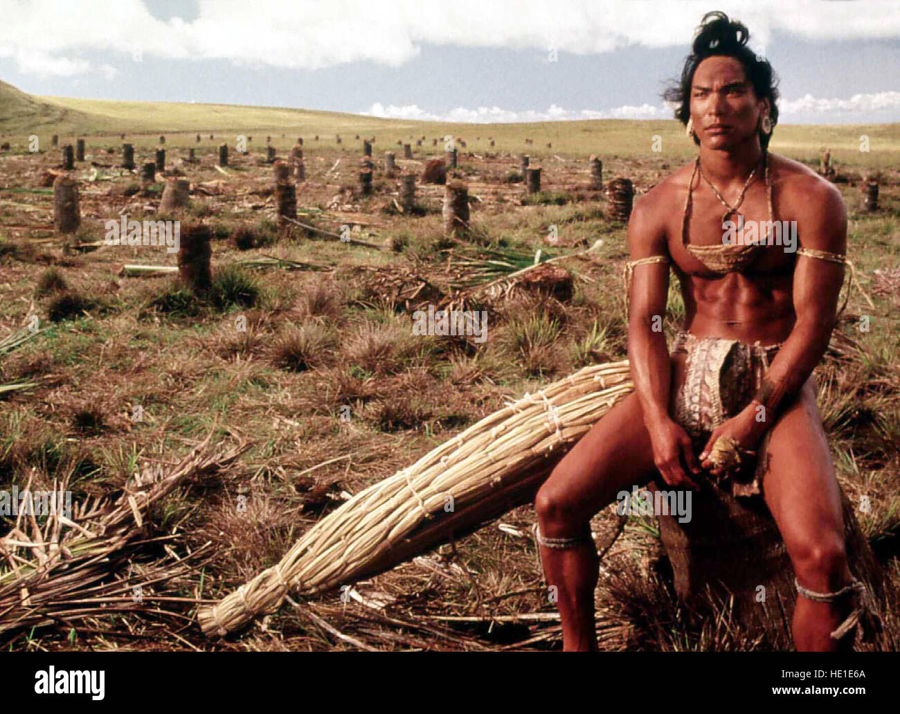 Rapa Nui - Rebelión im Paradies, Chile 1994 presenta por Kevin Costner Director: Kevin Reynolds actores/Estrellas: Jason Scott Lee, Esai Morales, Sandrine Holt Foto de stock