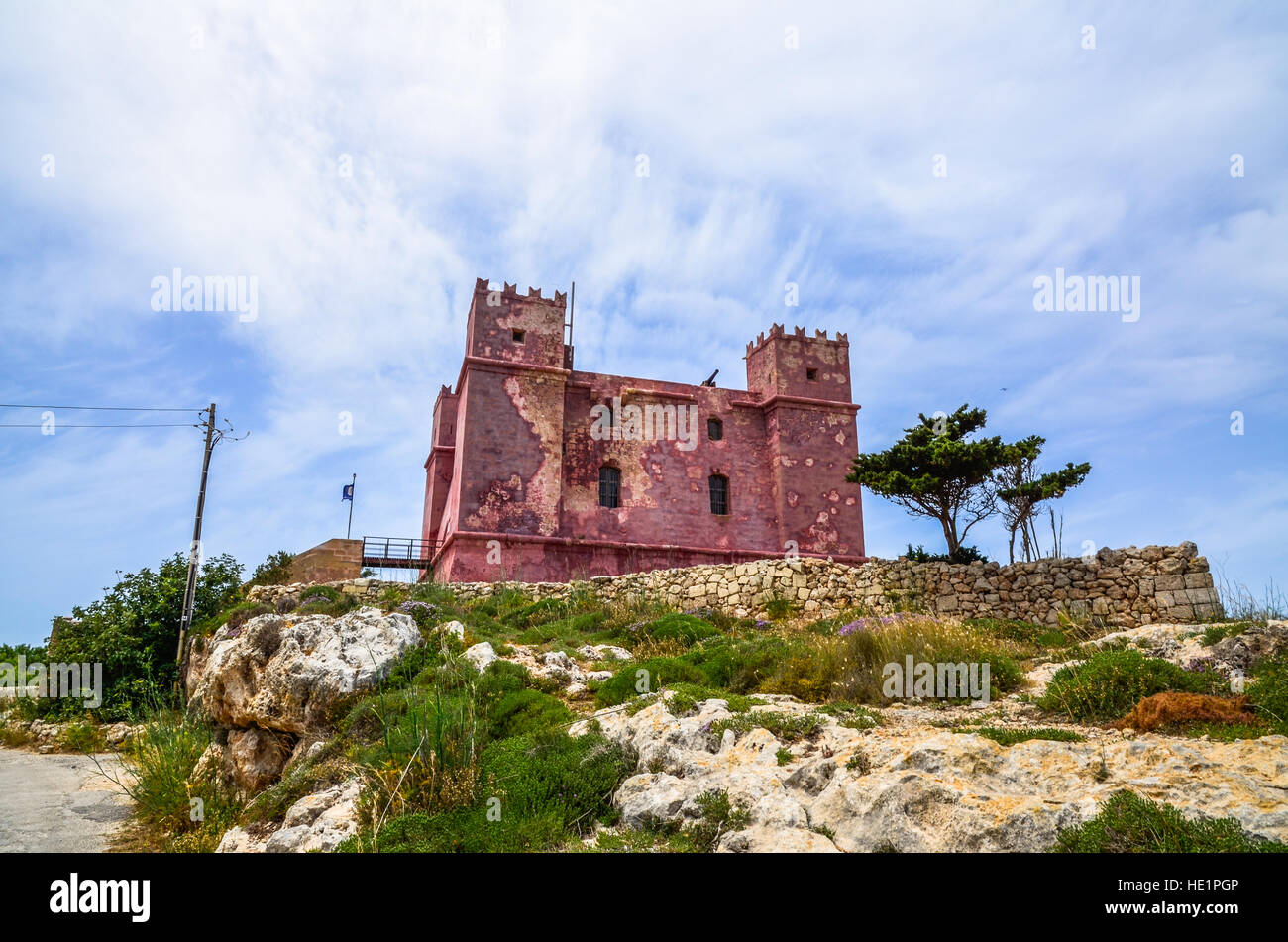 La torre roja en Mellieha, Malta Foto de stock