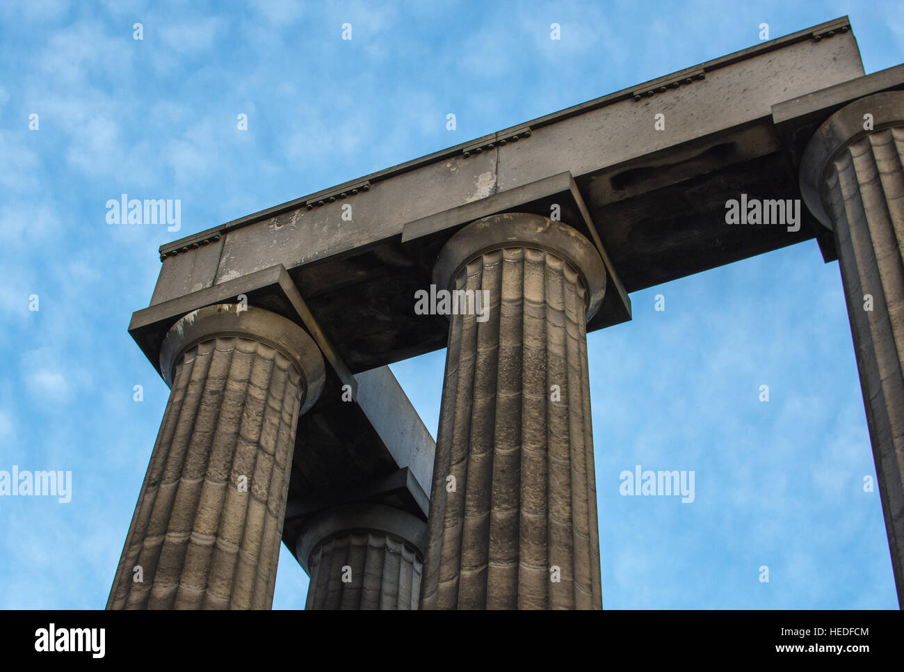 El Monumento Nacional de Escocia. Pilares en Calton Hill, Edimburgo, Escocia, Reino Unido Foto de stock
