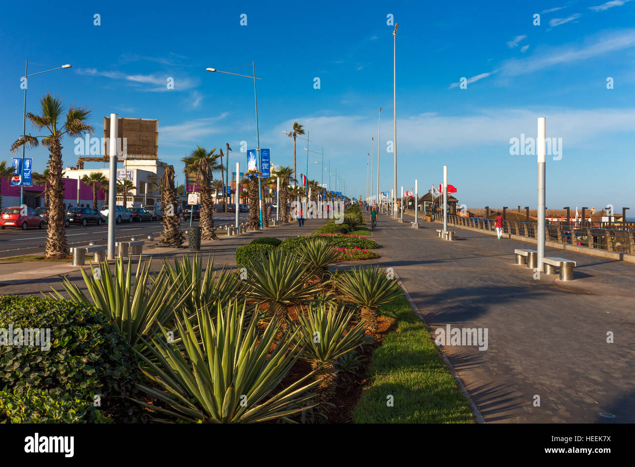 El boulevard de la Corniche, Casablanca, Marruecos Foto de stock