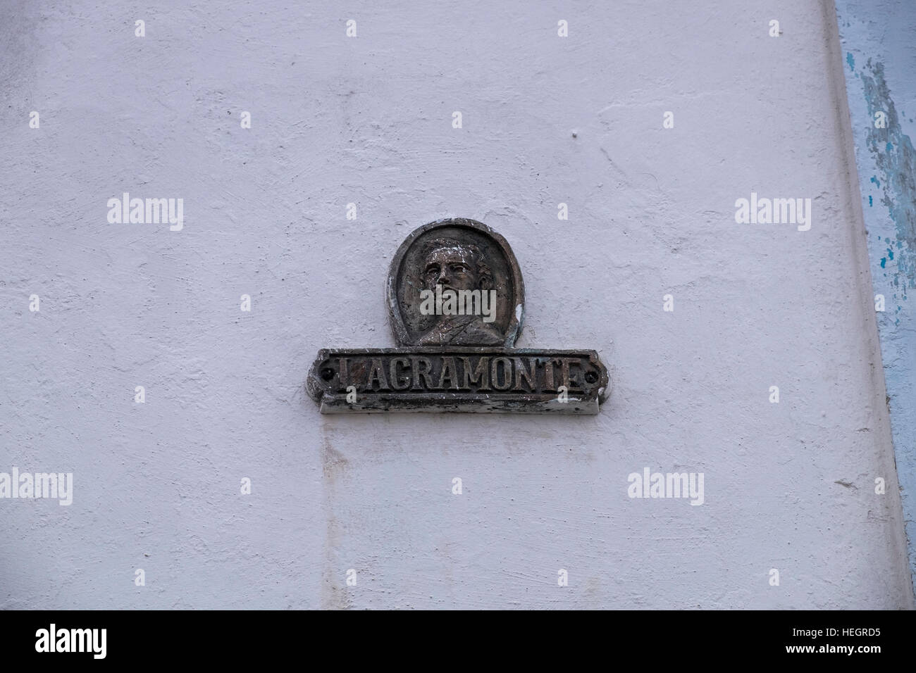 Ignacio Agromonte, nombre de la calle, firme en la pared, Camagüey, Cuba Foto de stock
