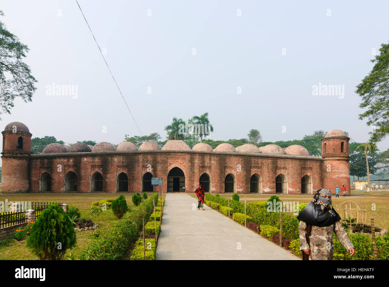 Bagerhat: Shait Gumbad - Mezquita (Sixty-Pillars mezquita), División de Khulna, Bangladesh Foto de stock