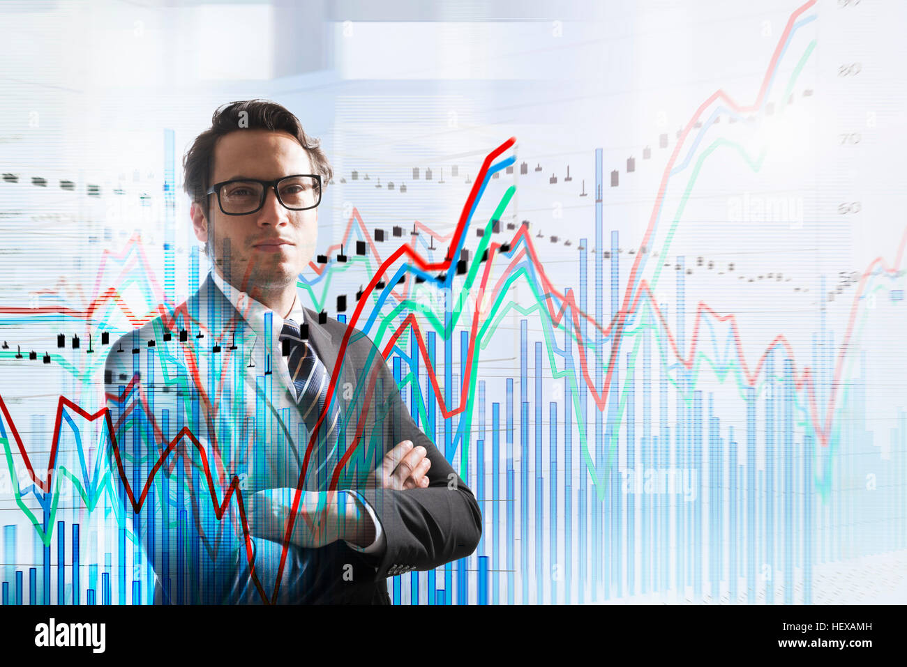 Imagen conceptual del empresario con la representación gráfica de datos Foto de stock