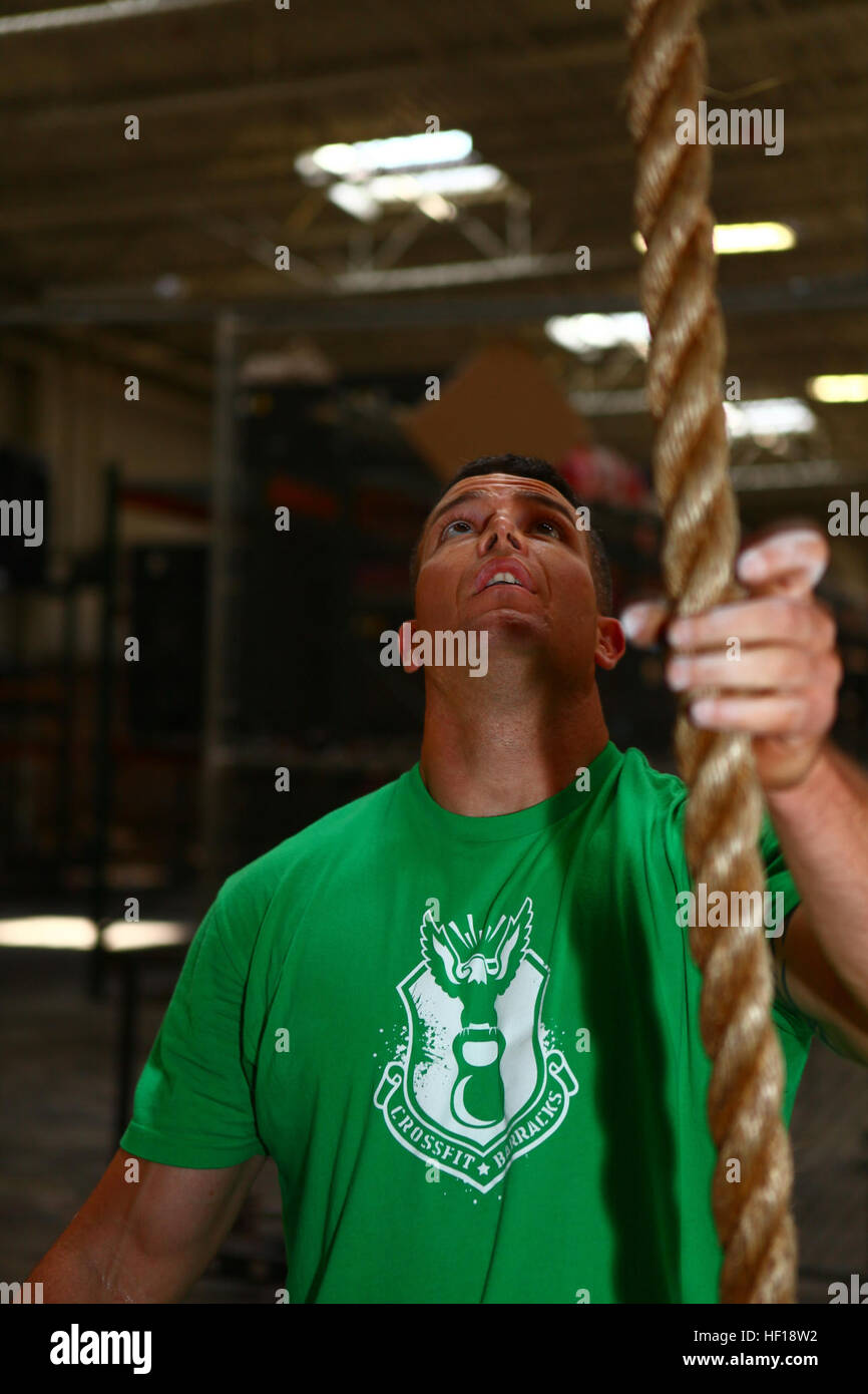 Sesiones de crossfit fotografías e imágenes de alta resolución Alamy