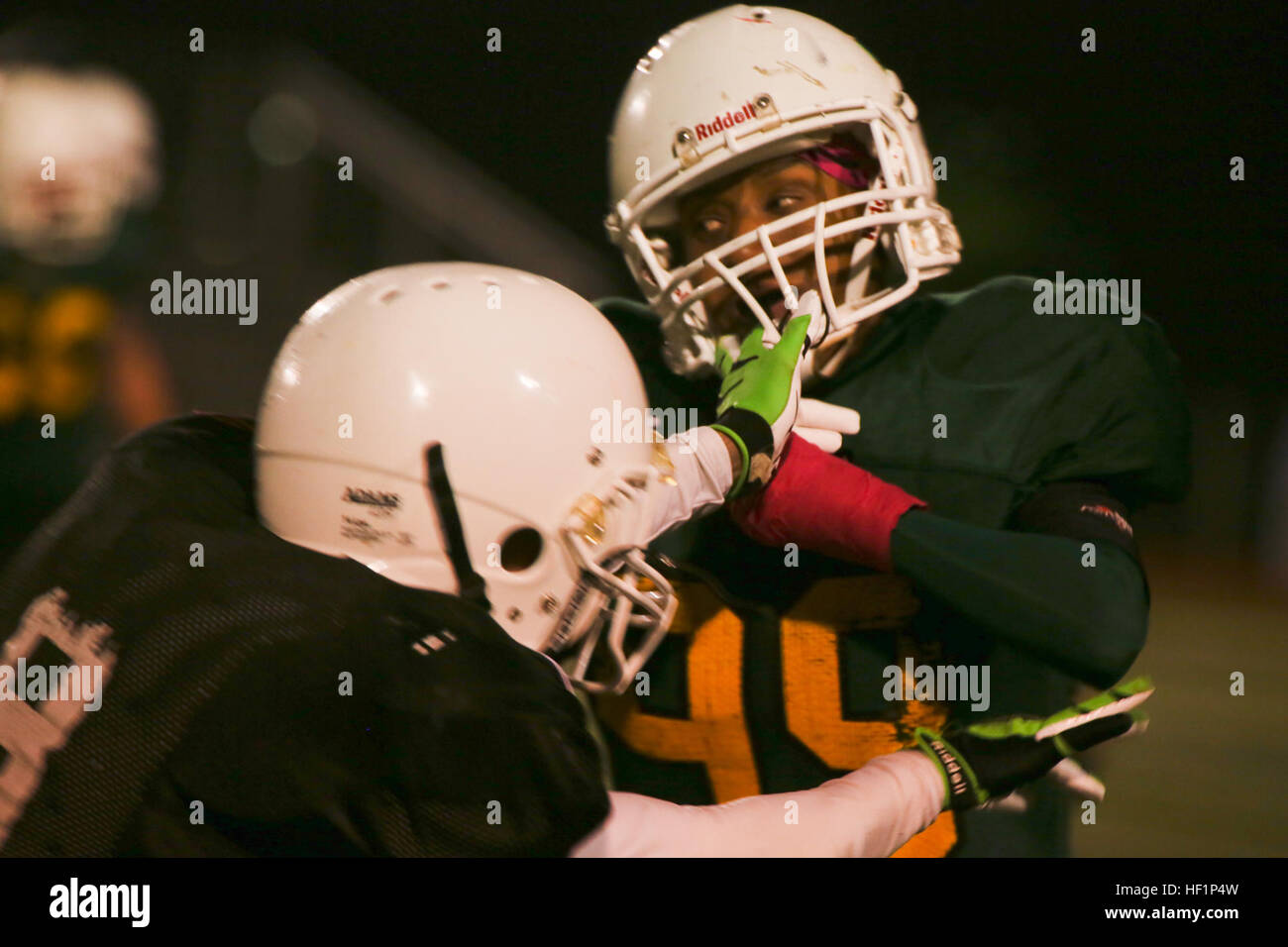 Juega esquinero en el equipo ramirez desplegado con fotografías e