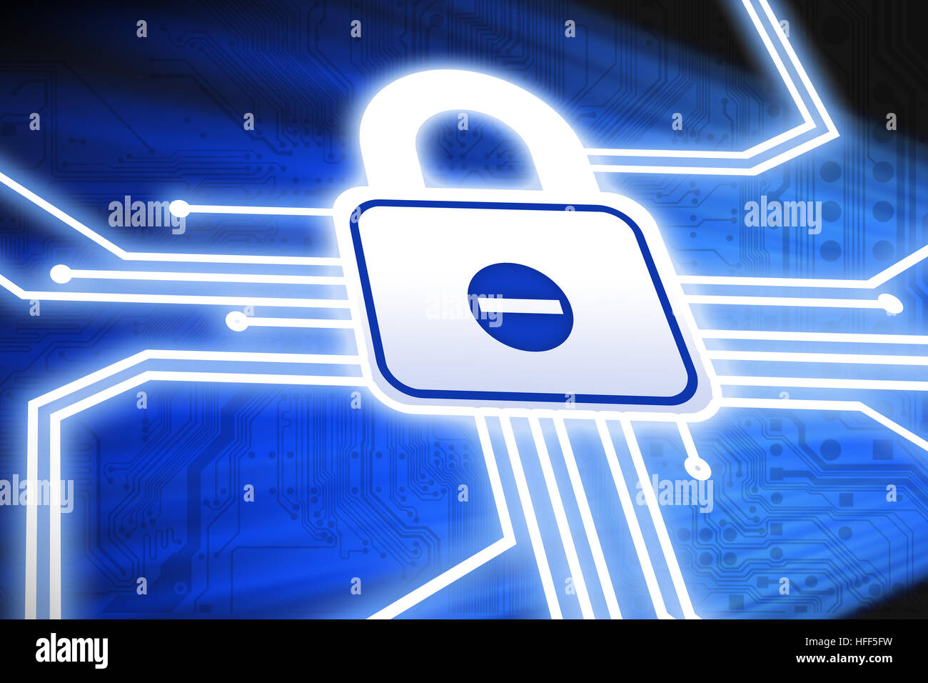 Concepto de seguridad cibernética con placa de circuito y candado en fondo azul. Foto de stock