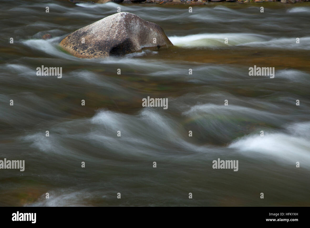 Rock Creek en el Welcome Creek de la ruta, Lolo National Forest, Montana Foto de stock