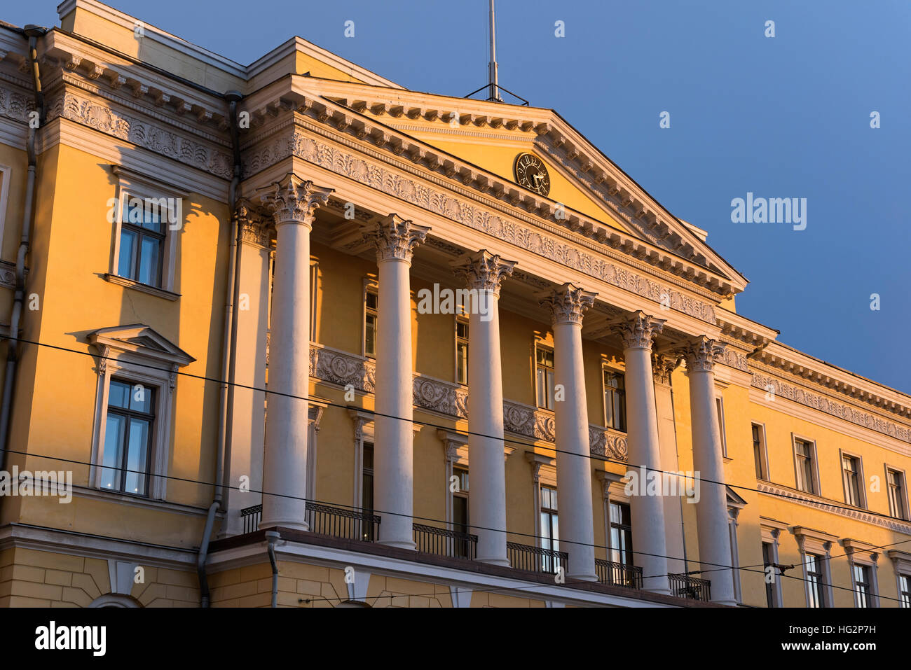 Edificio del Senado la Plaza del Senado en Helsinki Finlandia Foto de stock