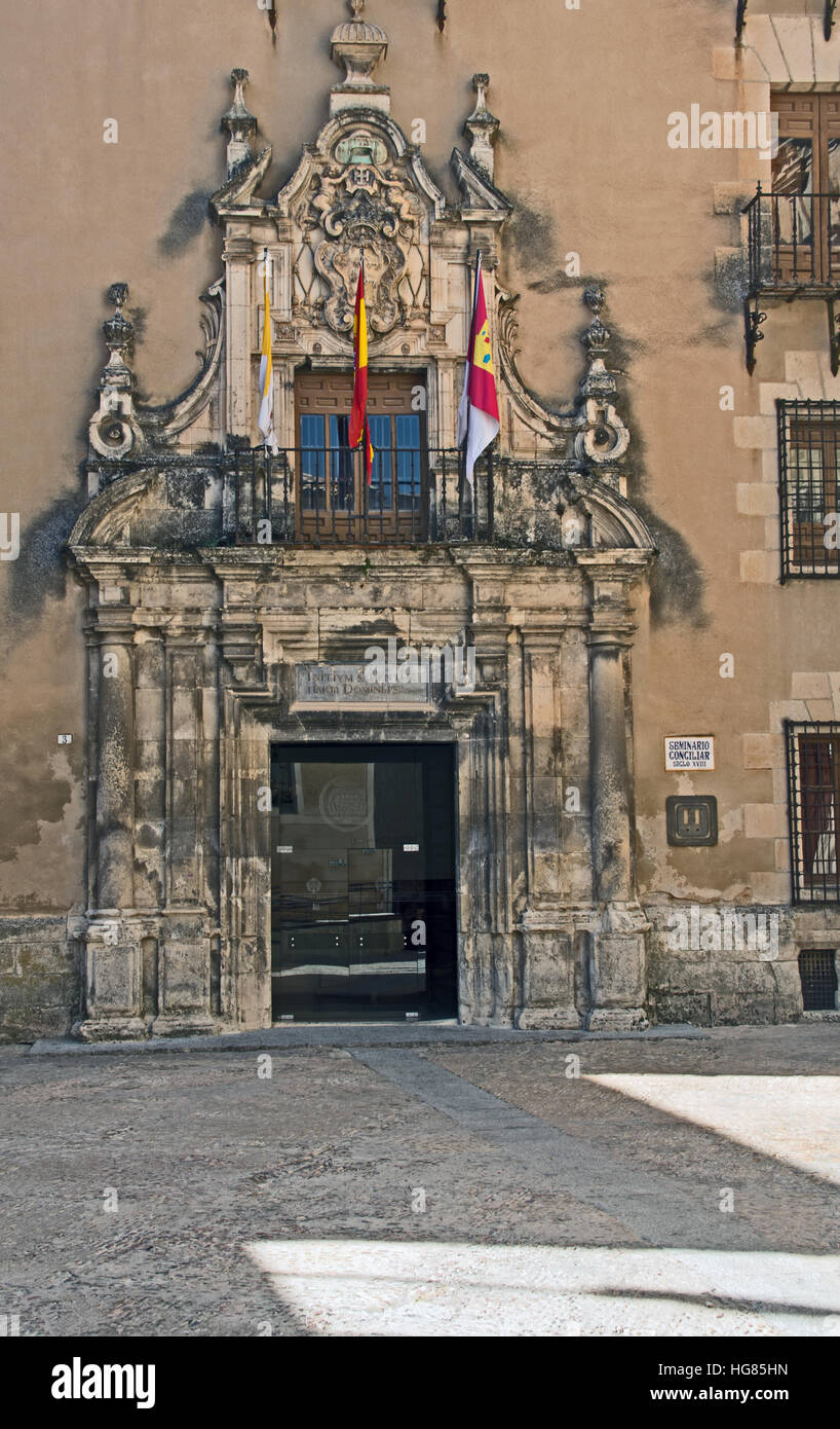 Cuenca, Seminario de San Julián a la entrada del hotel, España, Europa  Fotografía de stock - Alamy