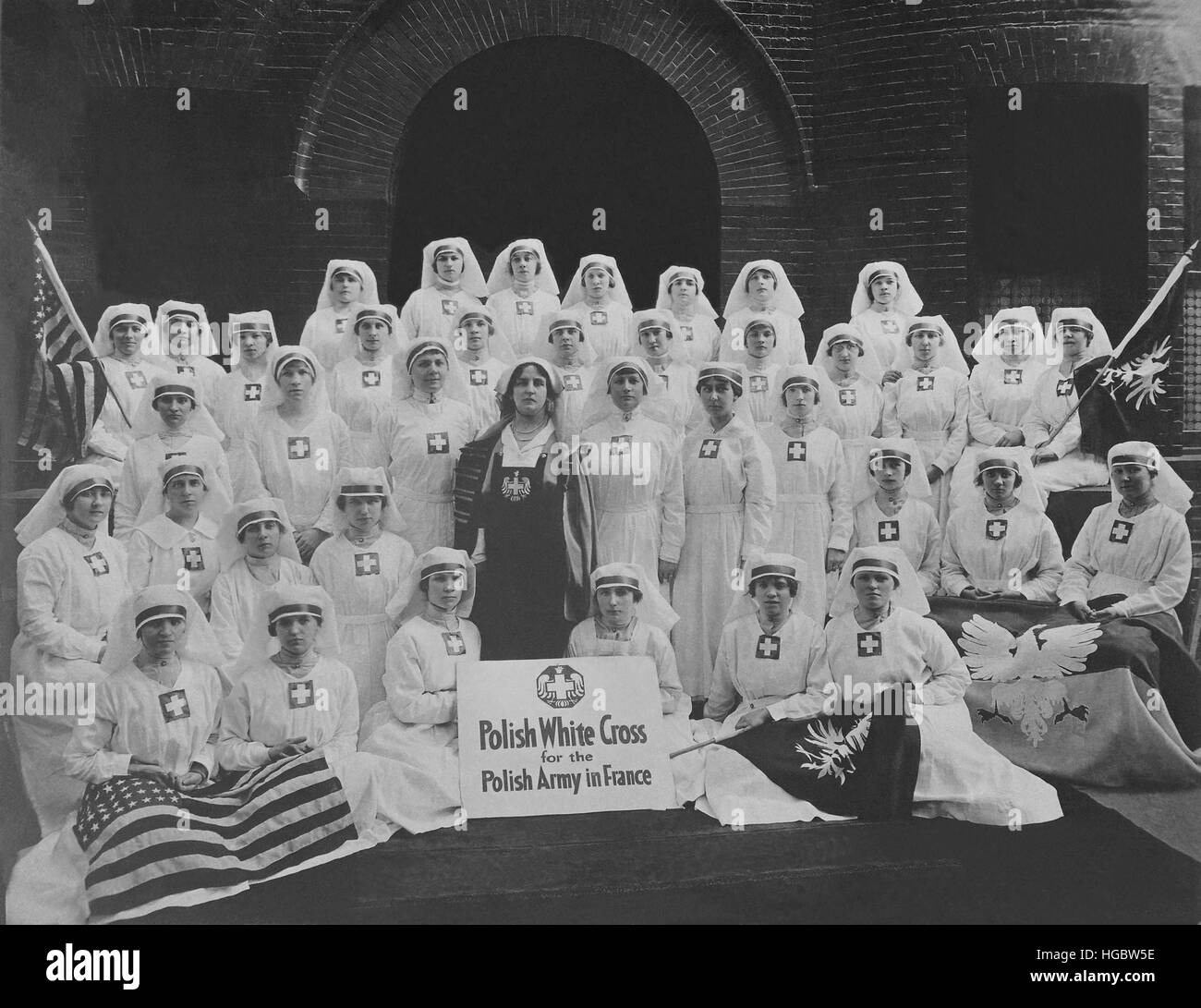 Grupo de enfermeras de la Cruz Blanca polaca. Foto de stock