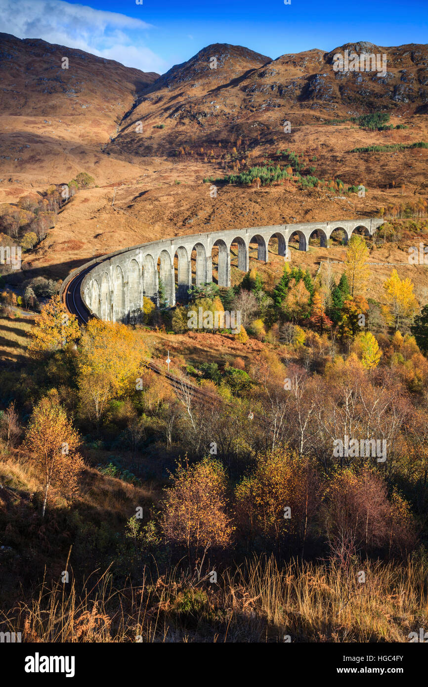 Viaducto de Glenfinnan en las Highlands escocesas. Foto de stock