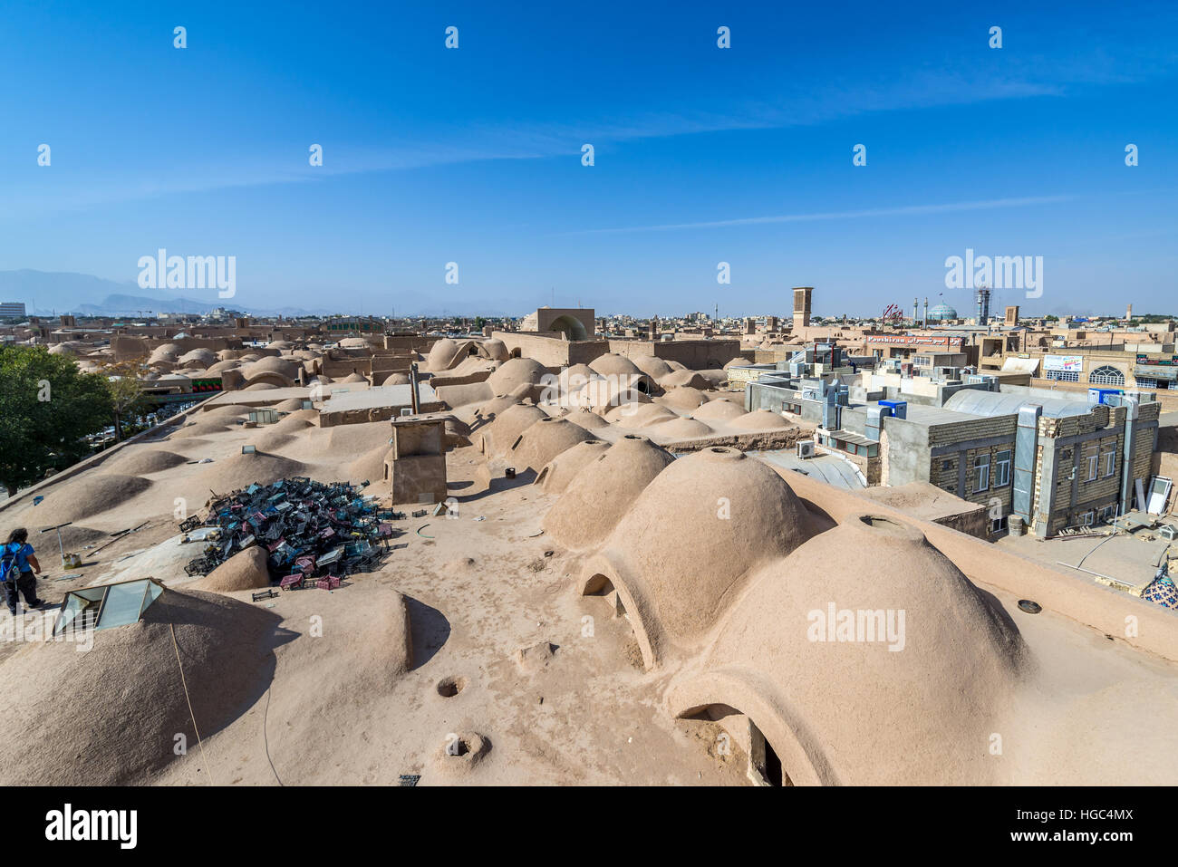 Vista aérea de tejados de bazar en Yazd, capital de la provincia de Yazd de Irán Foto de stock