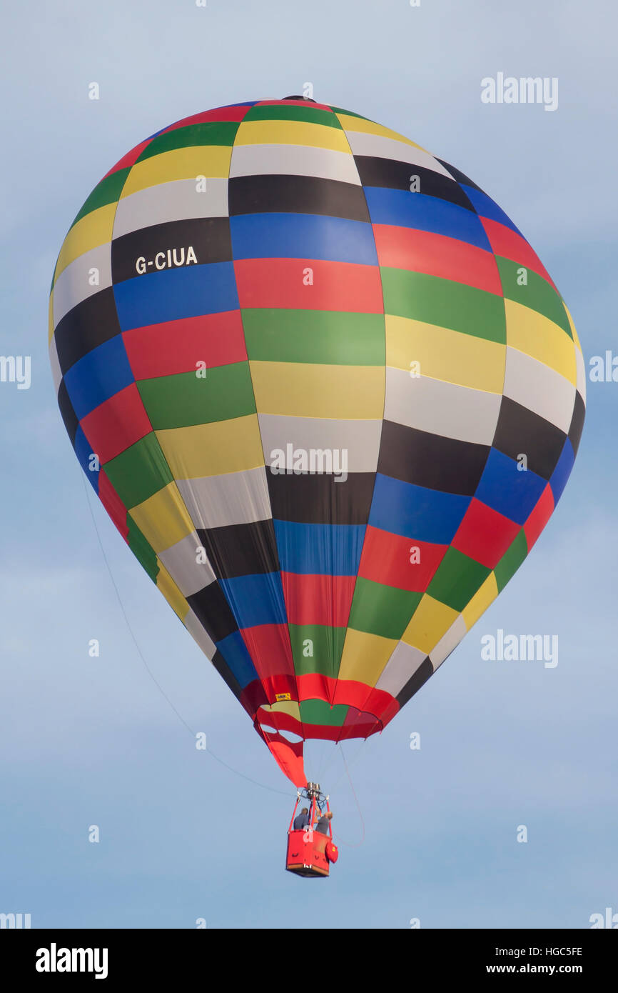 G-CIUA Ultramagic en globo de aire caliente en la Bristol International Balloon Fiesta 2016 Foto de stock