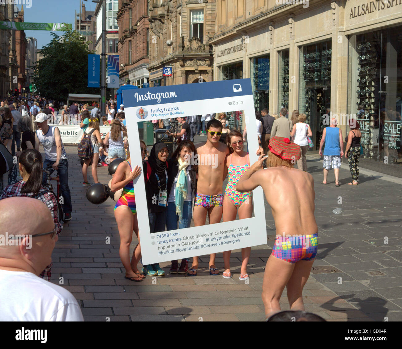 Speedos fotografías e imágenes de alta resolución - Alamy