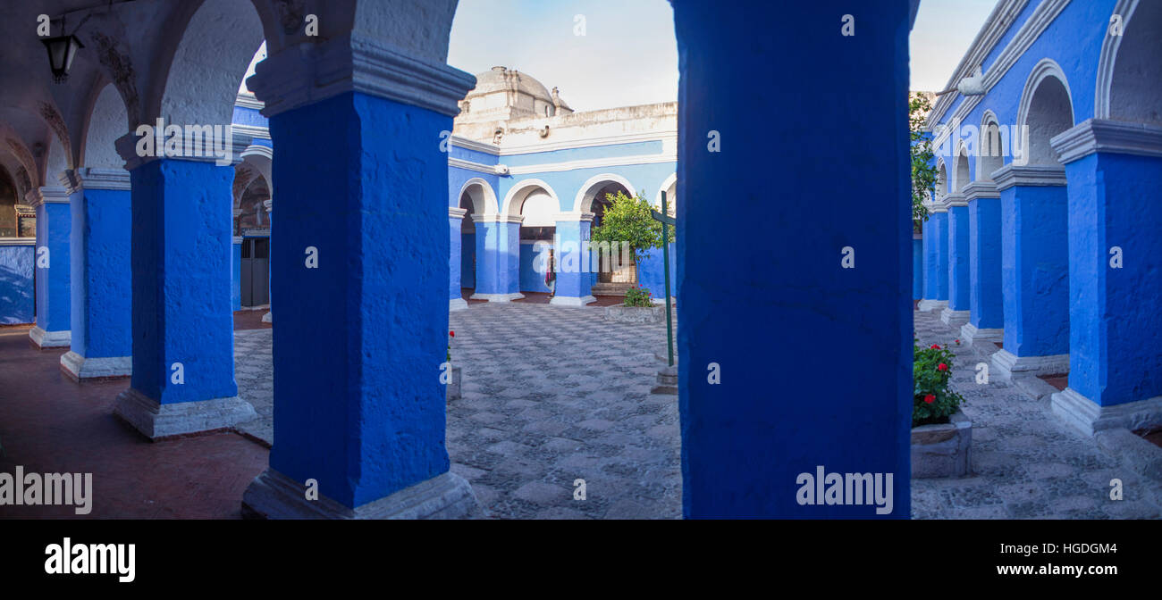 Claustro de Santa Catalina en Arequipa, Foto de stock