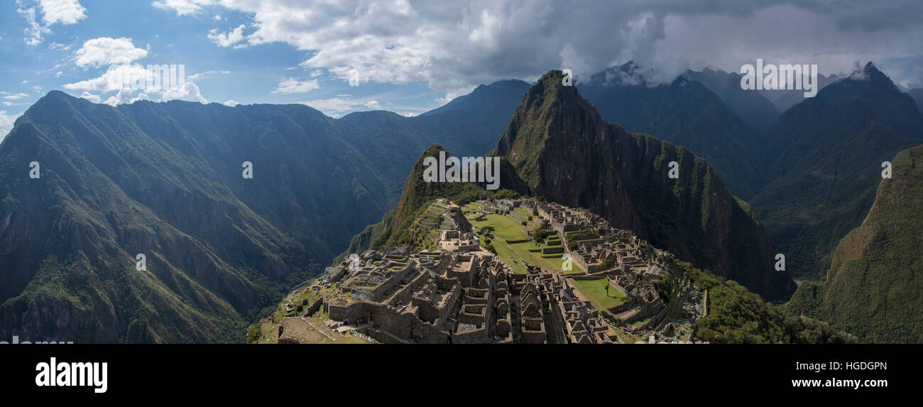 Sitio Inca de Machu Picchu. Foto de stock