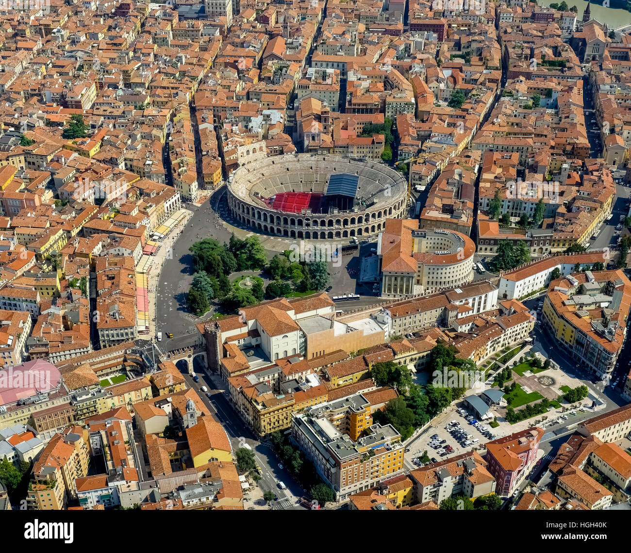 Vista de la ciudad, el centro de la ciudad con Arena di Verona, provincia de Verona, Véneto, Italia Foto de stock