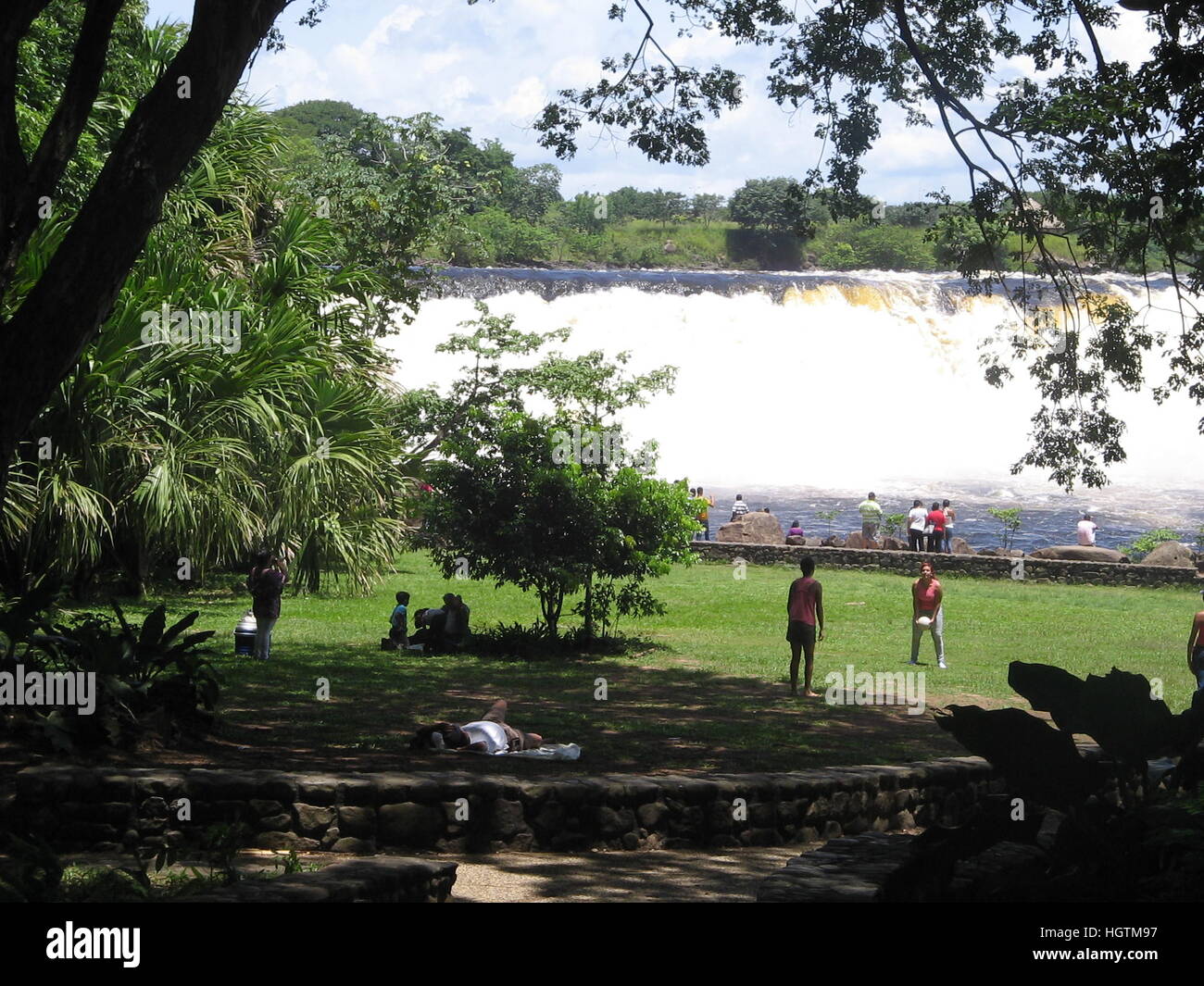 Parque La Llovizna, Puerto Ordaz, Venezuela. Este parque está ubicado en  esta ciudad del país sudamericano Fotografía de stock - Alamy