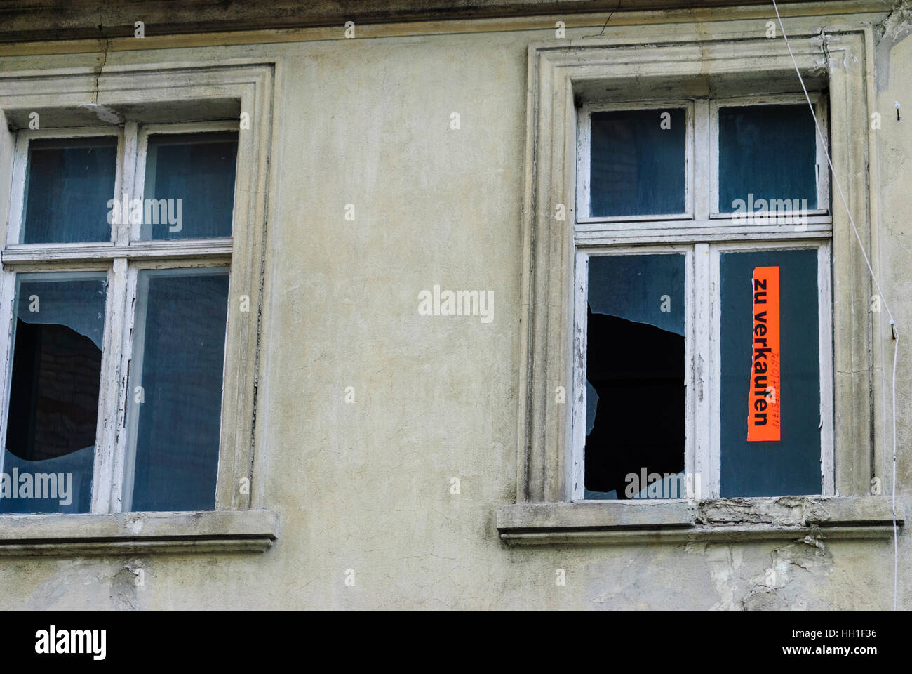 Wittstock/Dosse: run-down , Casa en venta, Brandenburgo, Alemania Foto de stock