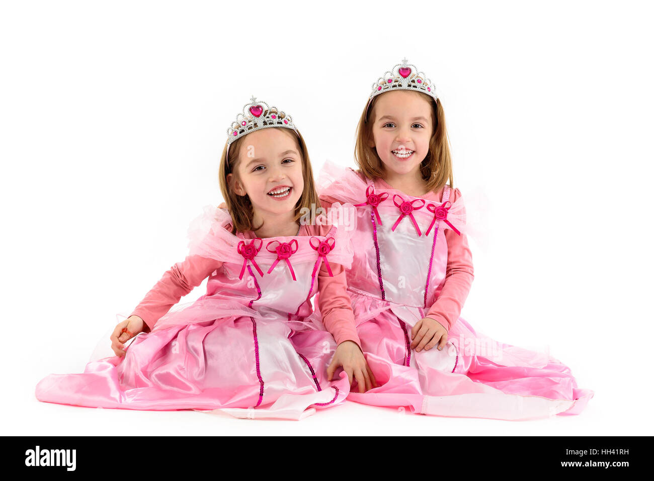Little girls dressed princess fotografías e imágenes de alta resolución -  Alamy