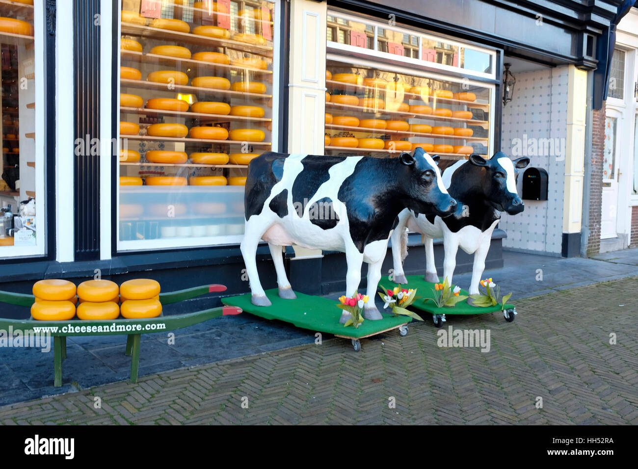 Tienda de quesos holandeses, la ciudad de Delft, Países Bajos. Foto de stock