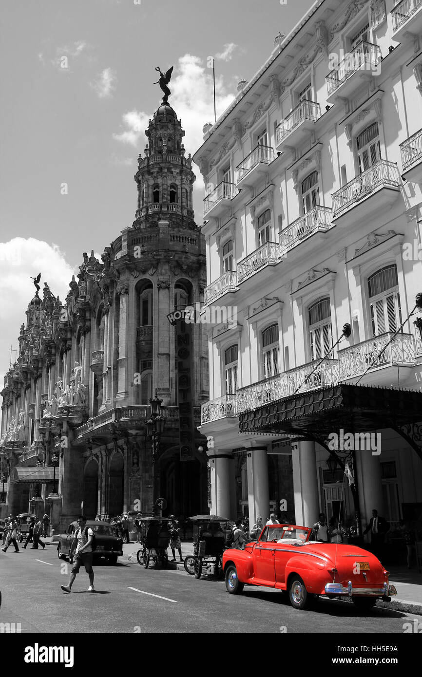Imágenes de La Habana, Cuba. La arquitectura de La Habana. Coches Antiguos en La Habana, Cuba. Foto de stock