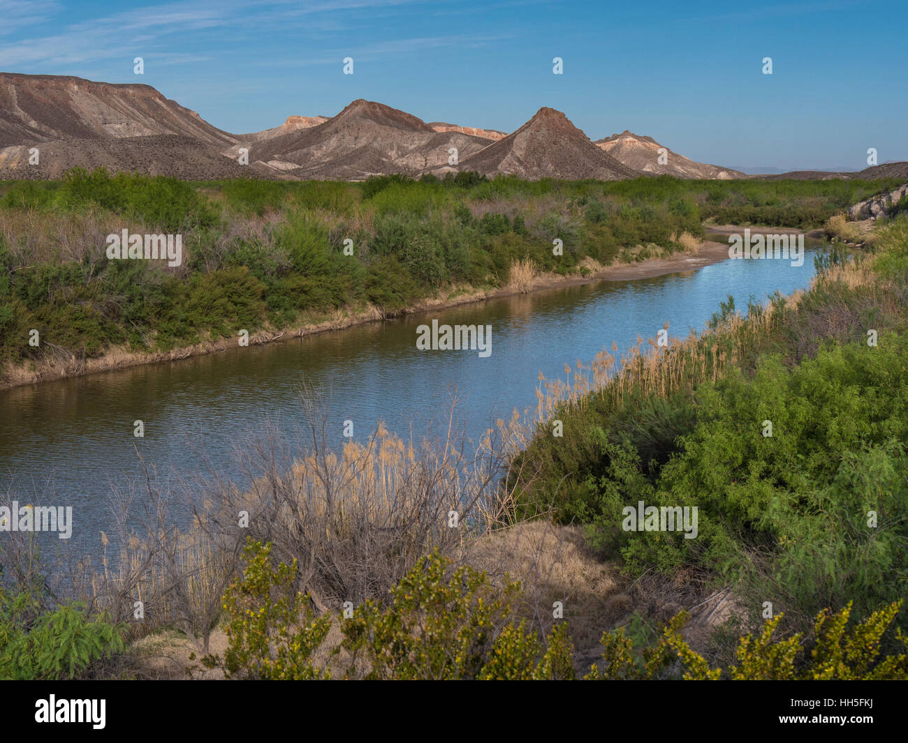 A lo largo de Río Grande, Texas Highway 170, el Parque Estatal Big Bend Ranch, Texas. Foto de stock