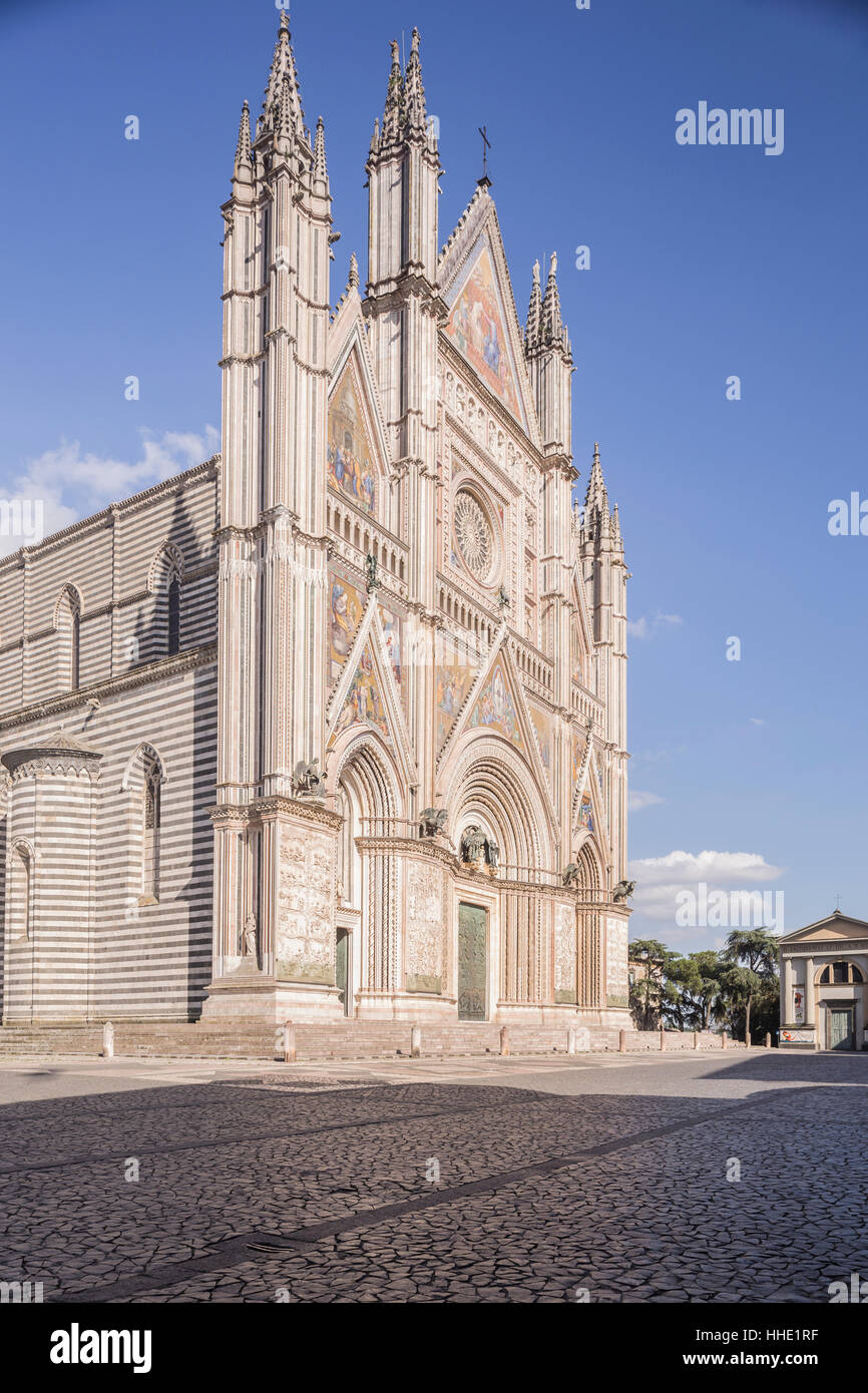 El Duomo di Orvieto, Orvieto, Umbría. Foto de stock
