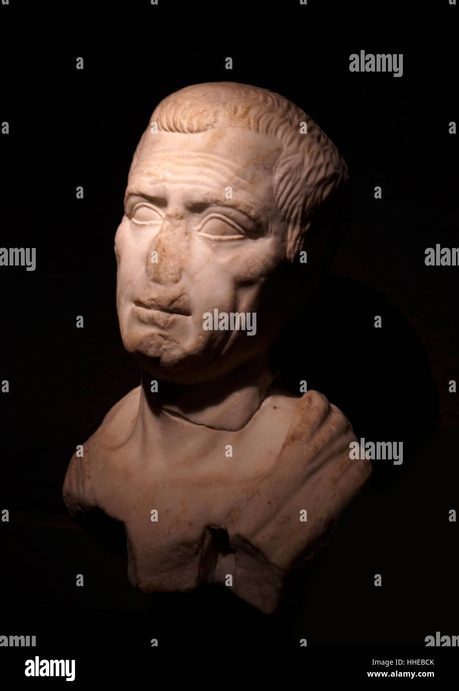 Retrato funerario de una tumba romana, dentro de la ciudad romana