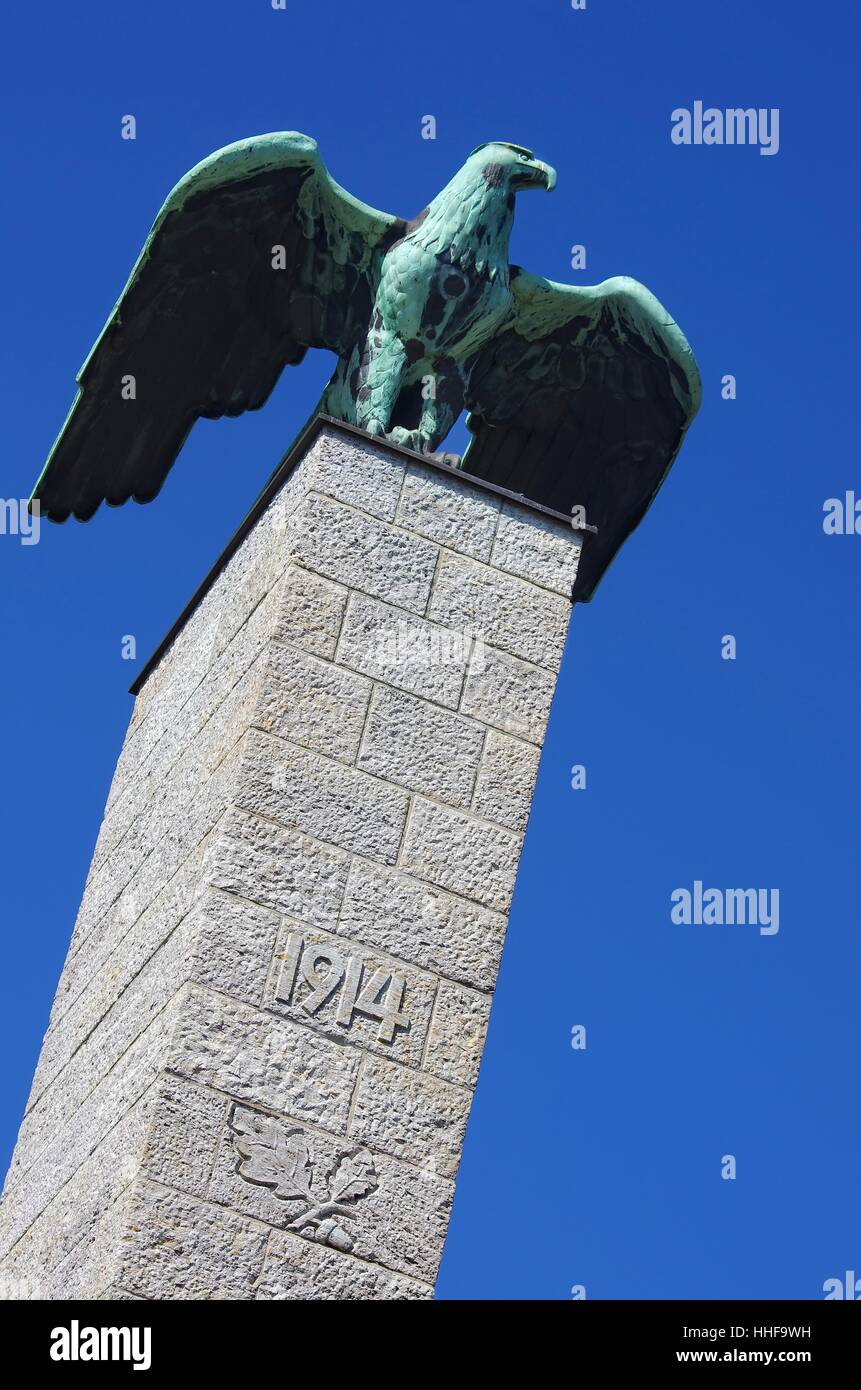 Monumento, arte, pájaros, aves rapaces, guerra, Berlín, el águila, el  pictograma, símbolo Fotografía de stock - Alamy