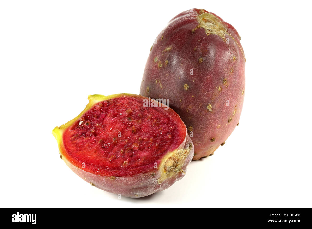 Nopal aislado sobre fondo blanco Fotografía de stock - Alamy