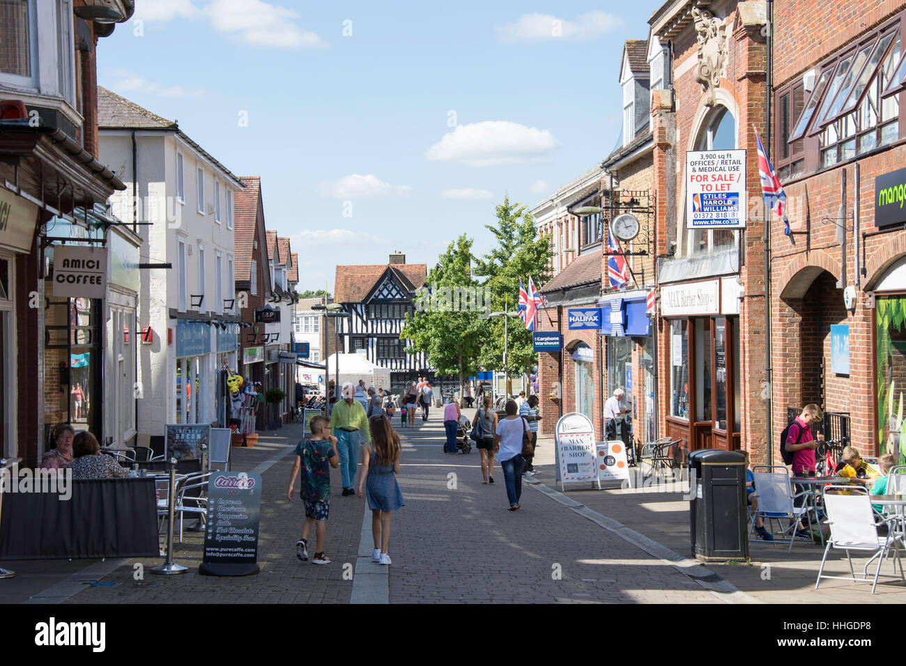 Peatonal High Street, Leatherhead, Surrey, Inglaterra, Reino Unido