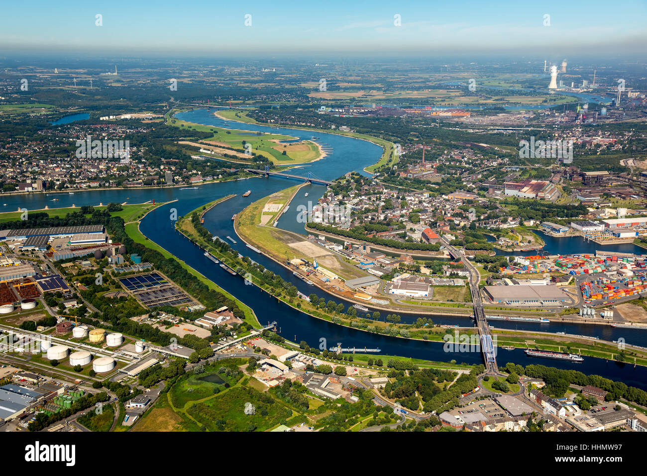 Duisport, puerto interior, Rin, Duisburg, districto de Ruhr, Renania del Norte-Westfalia, Alemania Foto de stock