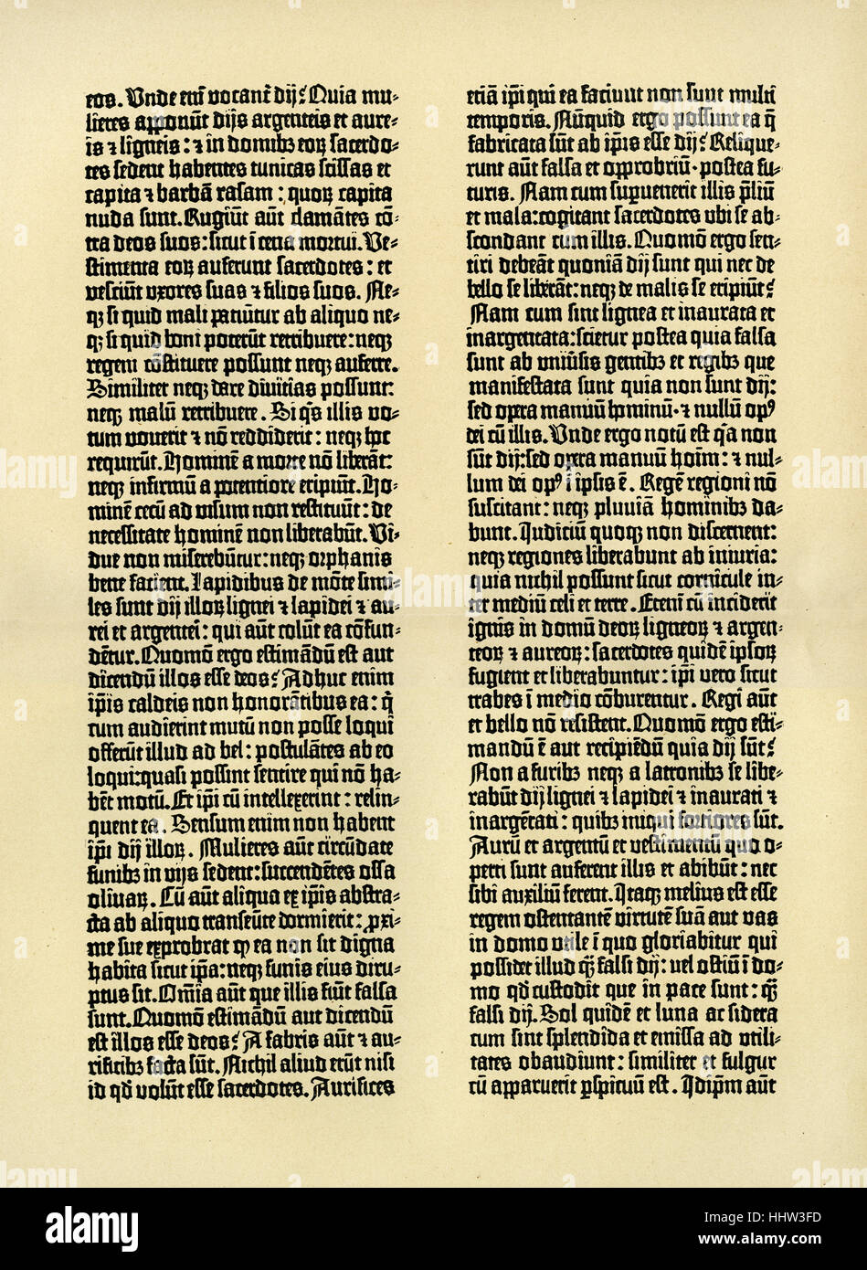 Una página de la Biblia impresa por Johan Gutenberg en Mainz c. 1455, Biblia Sacra Vulgata, primer libro impreso utilizando Foto de stock