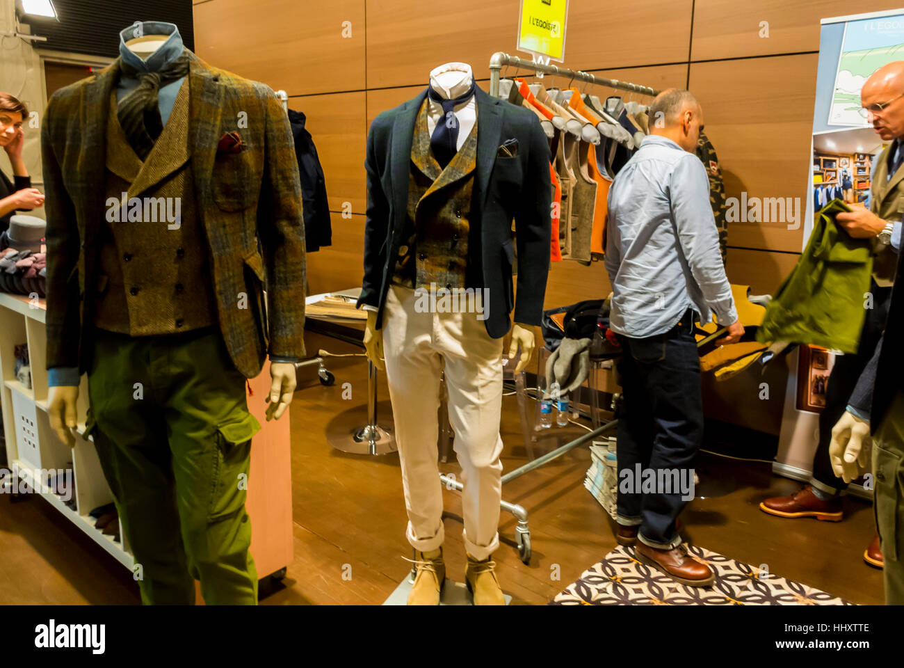 Moda Hombre Trajes Trial | Paris.cl