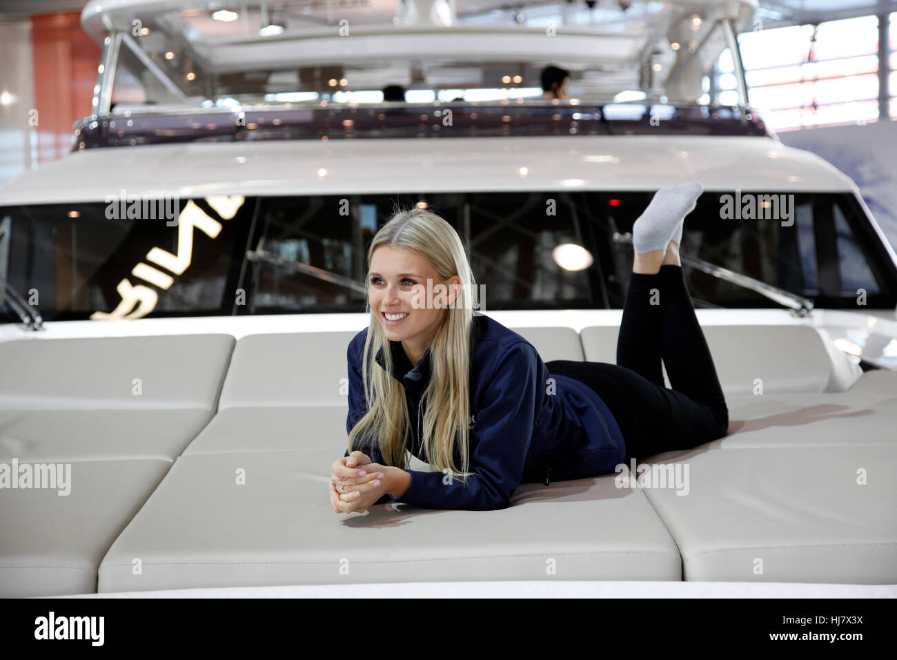 Boot Düsseldorf 2017 - Los mundos grandes yates y deportes acuáticos exposición. Star es la super yacht Princess 30M. Foto de stock