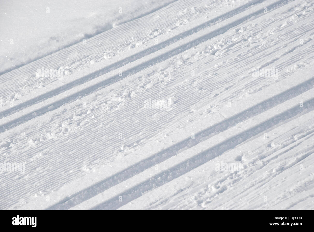 Invierno Sentido Paralelo Palida Brillante De Color Blanco Puro Blanco De Nieve Nieve Telon De Fondo Fotografia De Stock Alamy