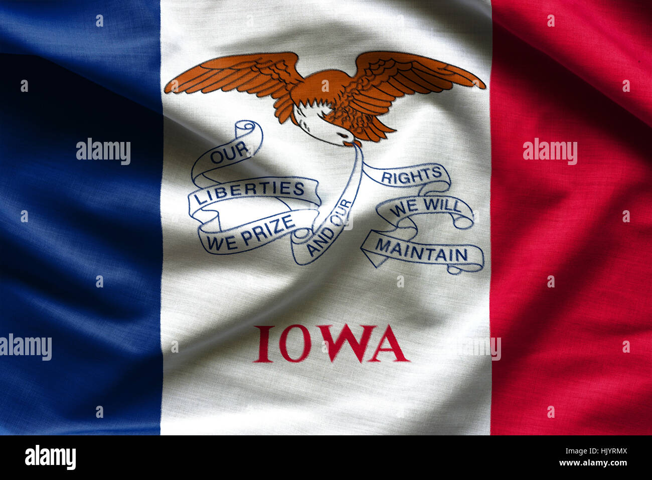 Ondeando la bandera de tela de Iowa Foto de stock