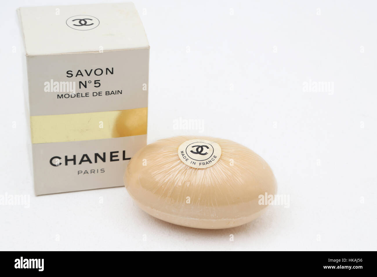 Testificar equilibrio Infrarrojo Chanel N.O5 barra de jabón Fotografía de stock - Alamy