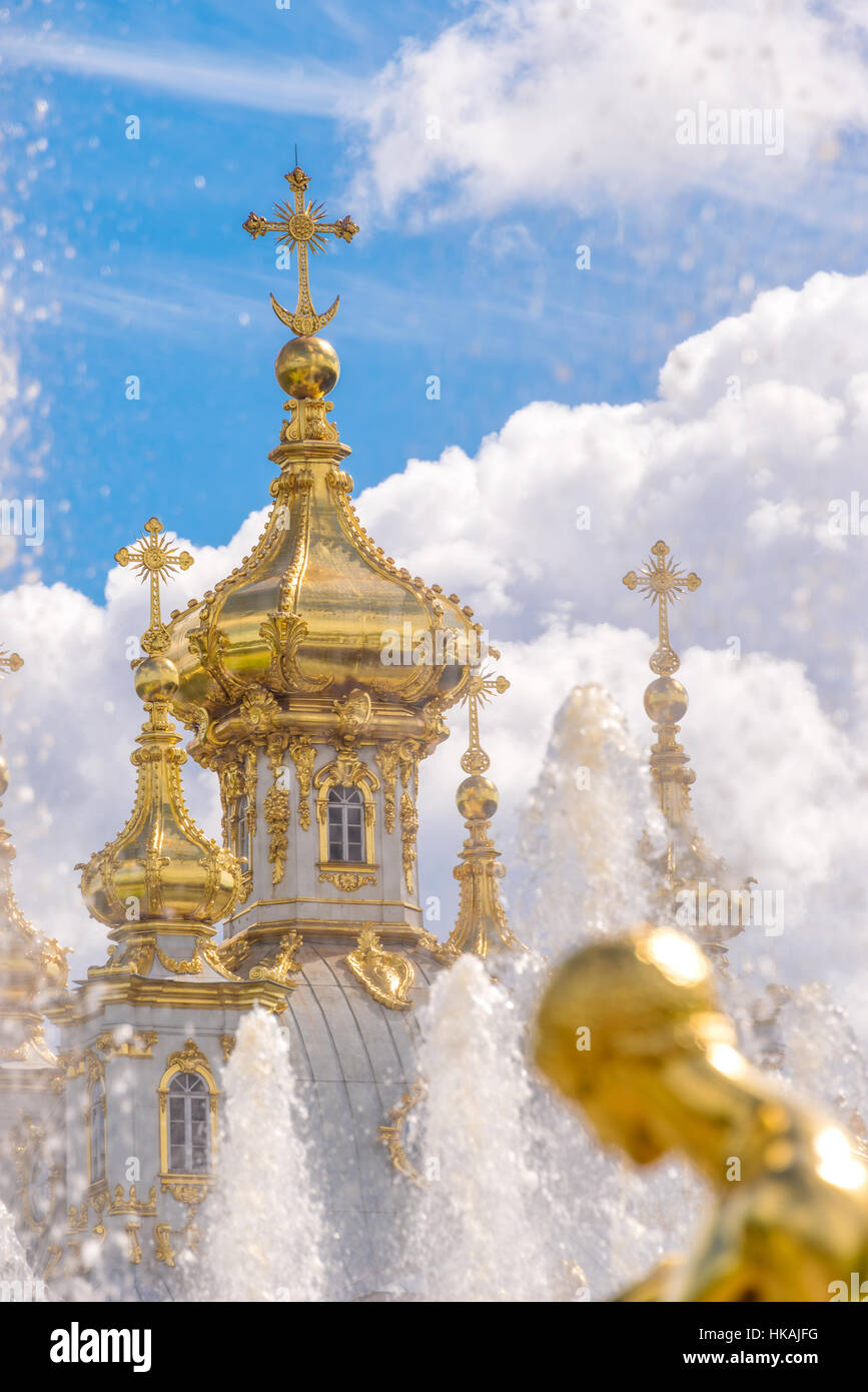 Cascada Grand Peterhof, San Petersburgo, Rusia Foto de stock